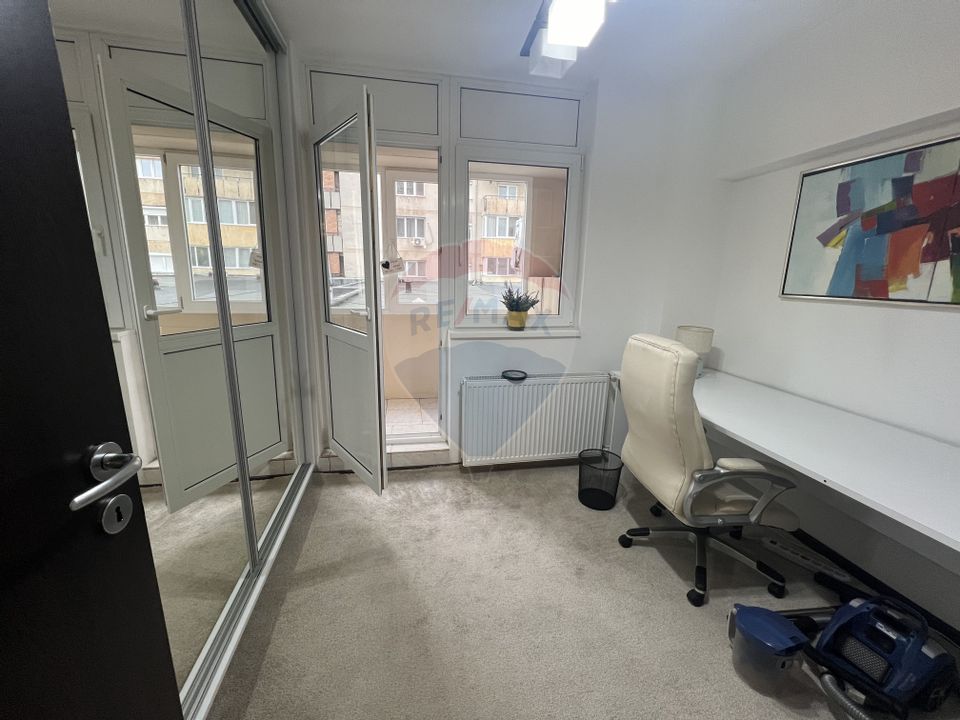 Apartament cu 4 camere, de închiriat, în zona Mega Image Rogerius