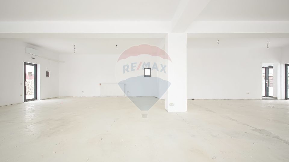 320sq.m Commercial Space for sale