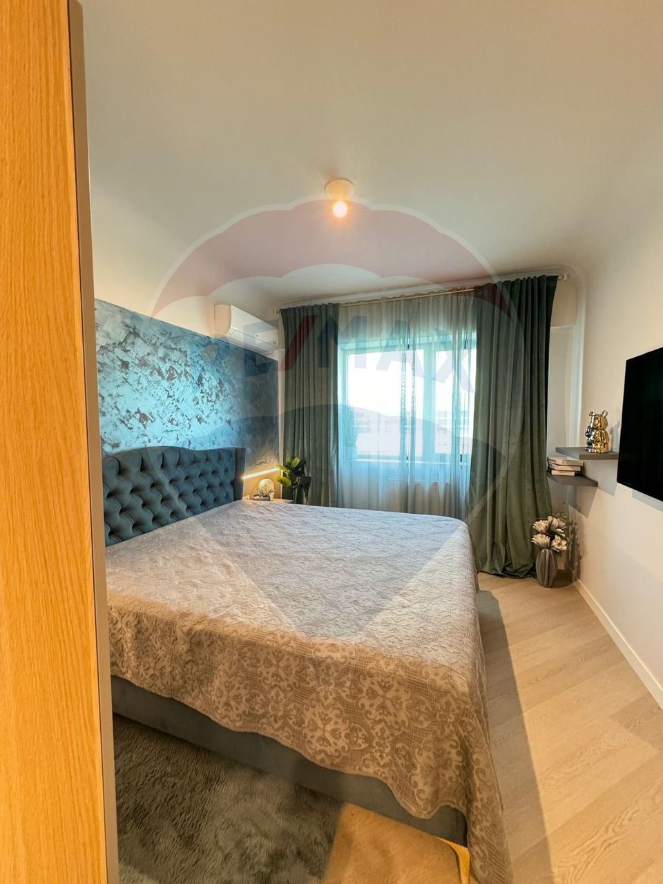 2 room Apartment for rent, Pipera area