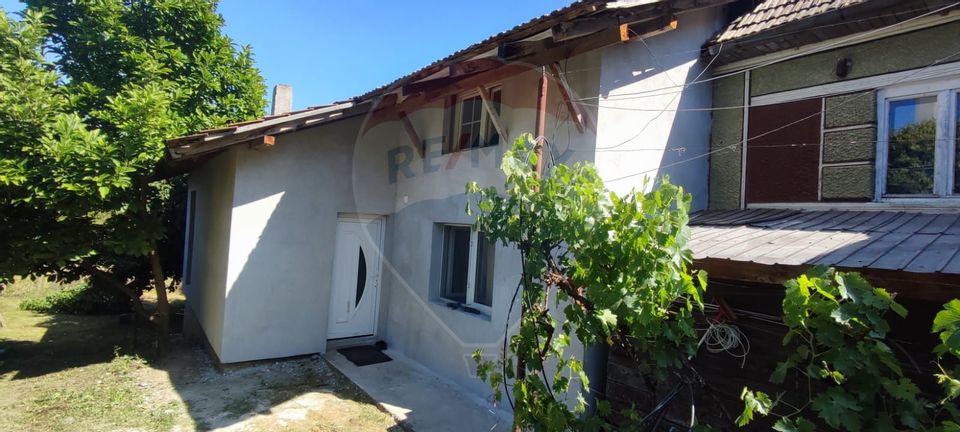 Case de vânzare –150 mp. Aghireș, la doar 7 km de Zalău/Salaj