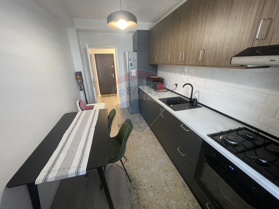 Vanzare Apartament 2 camere in zona Tunari