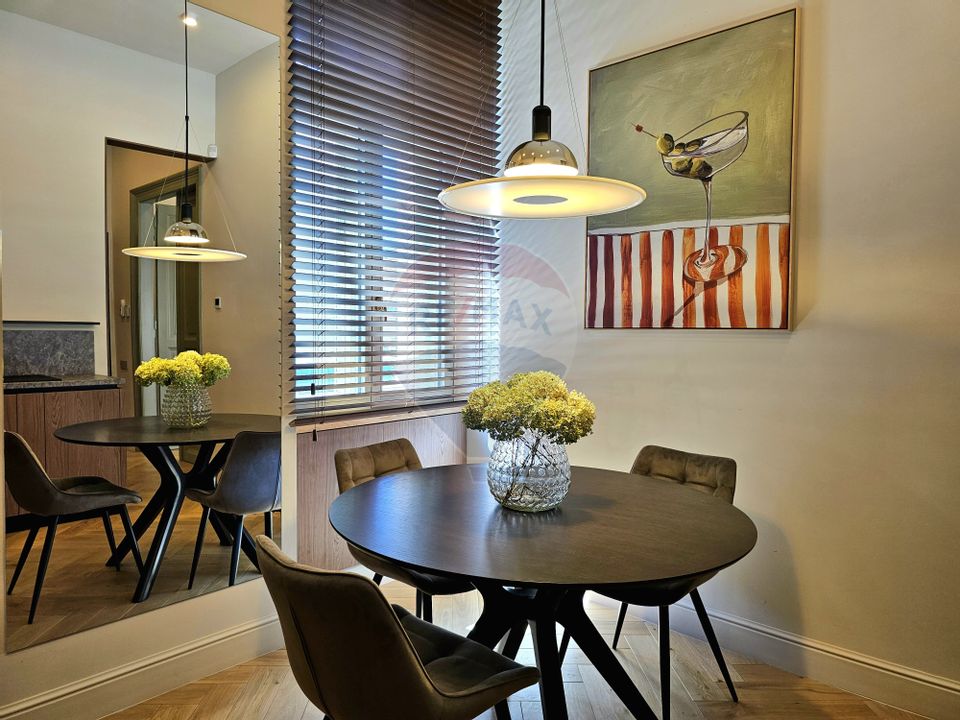 Apartament ULTRAFINISAT cu 2 camere, parcare de închiriat Ultracentral