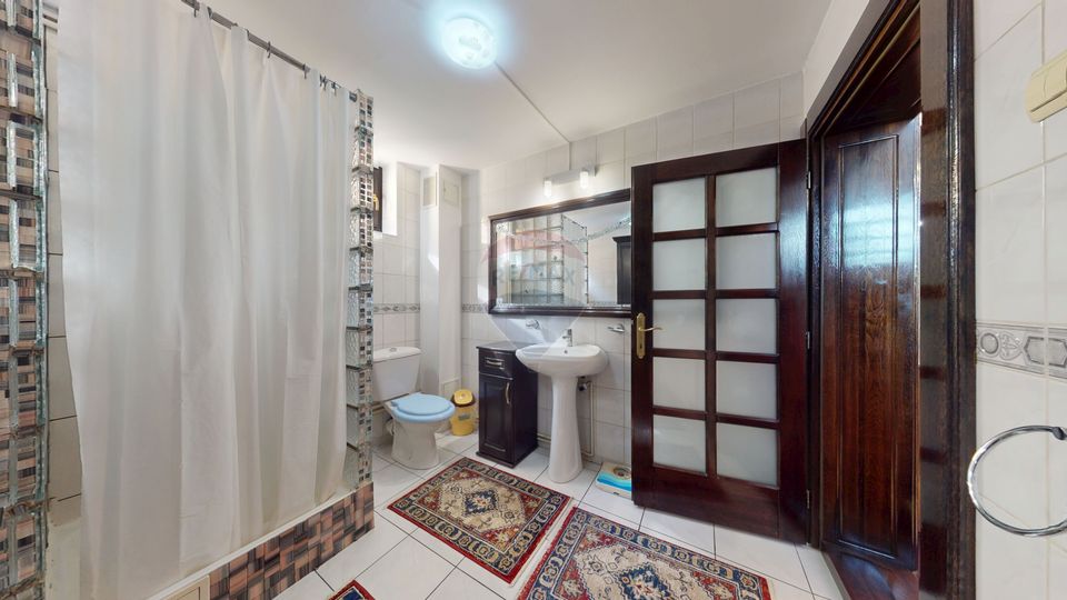 Casa de vanzareÂ  | Potential business| Tractorul – Brașov