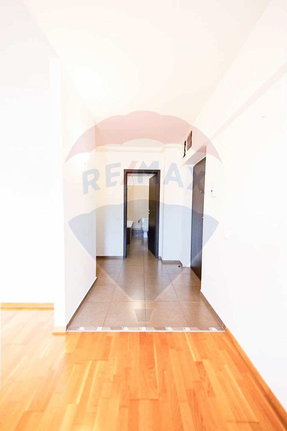 Sunny 2-Room Apartment, Privilegio commission 0