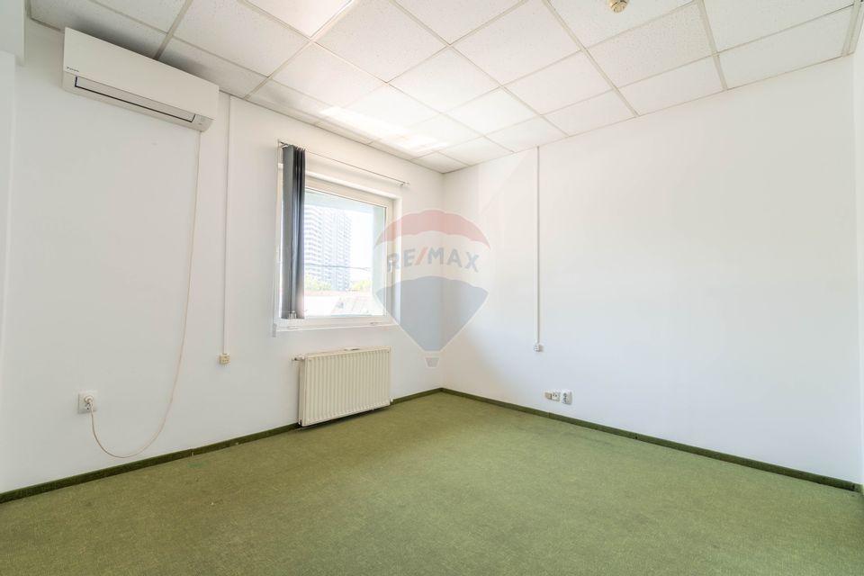 Casa cu 12 camere de vanzare in zona semicentrală! COMISION 0!