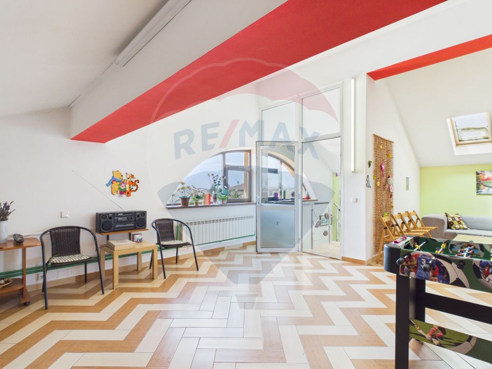 Casă / Vilă cu 6 camere de vânzare