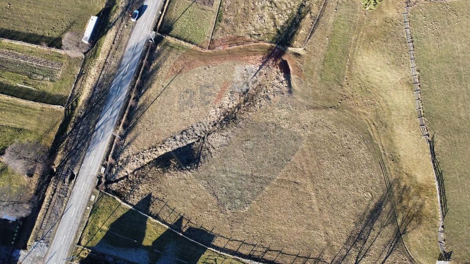 Land 5,282sqm Vatra Moldovitei / None