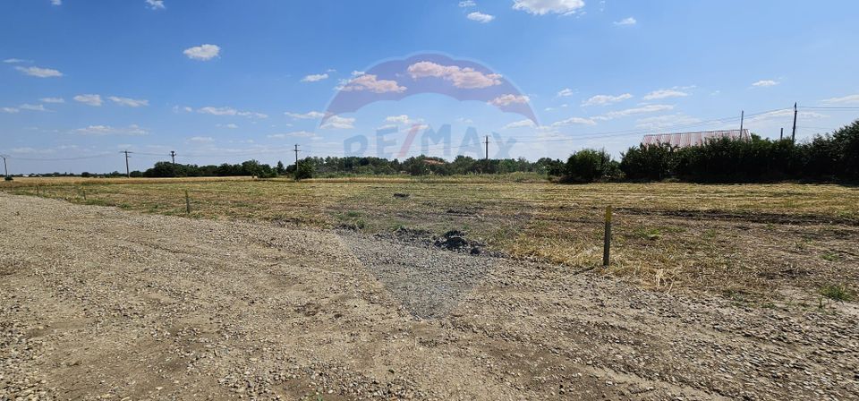 Land 490sqm Postavari / None