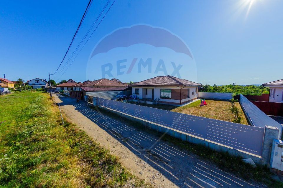 4 room House / Villa for sale