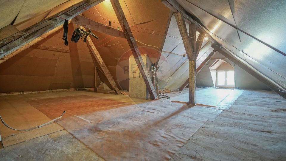 7 room House / Villa for sale, Aurel Vlaicu area