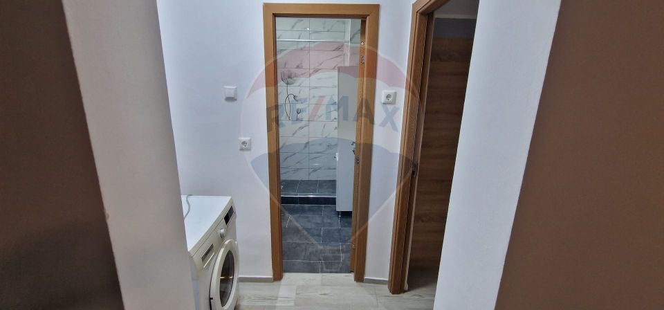 Apartament cu 2 camere semidecomandat, strada Avram Iancu, PARTER