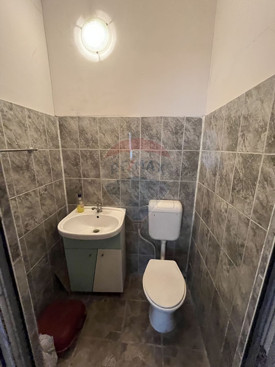 6 room House / Villa for sale, Marasesti area