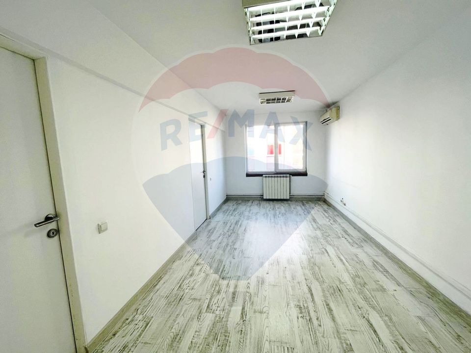 36sq.m Office Space for rent, Regie area