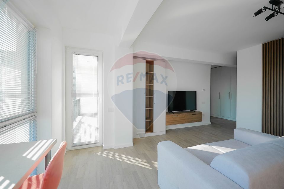 Apartament de închiriat cu 2 camere și parcare, ultracentral, Oradea