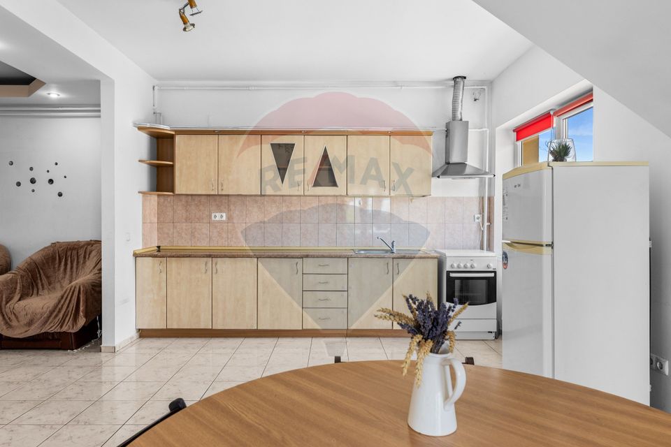 Apartament cu 3 camere de închiriat 125 mp - zona Grădiște