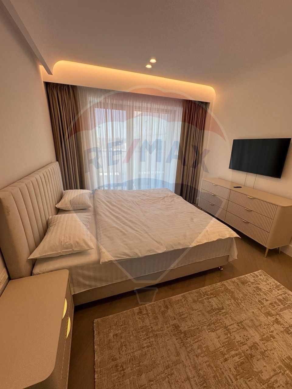 DE INCHIRIAT Apartament 3 camere – Cortina 126, Iancu Nicolae