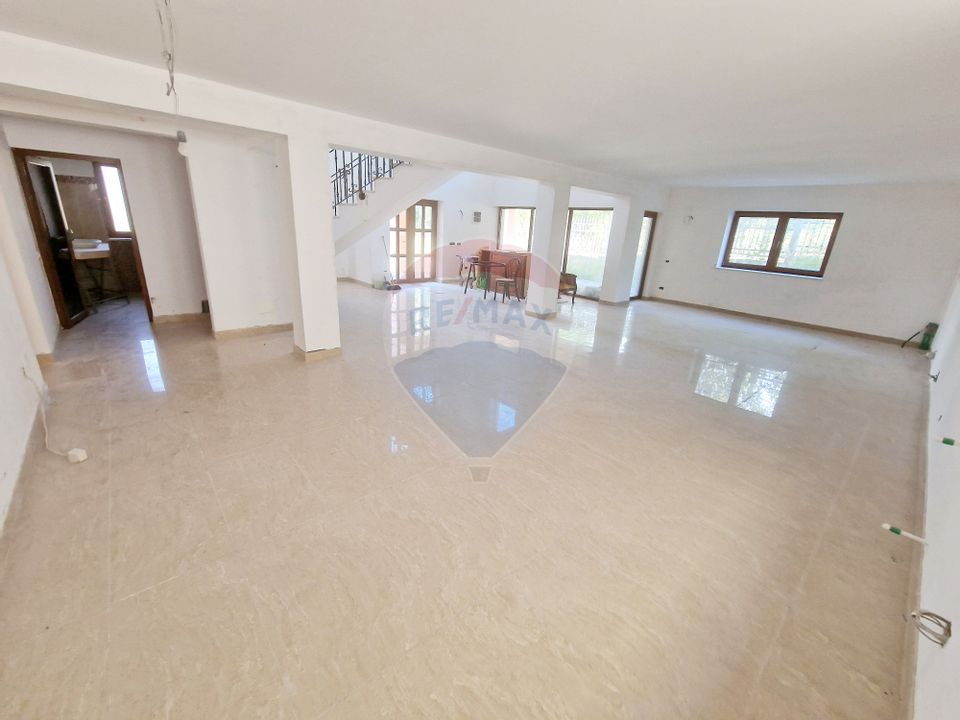 6 room House / Villa for sale, Darmanesti area