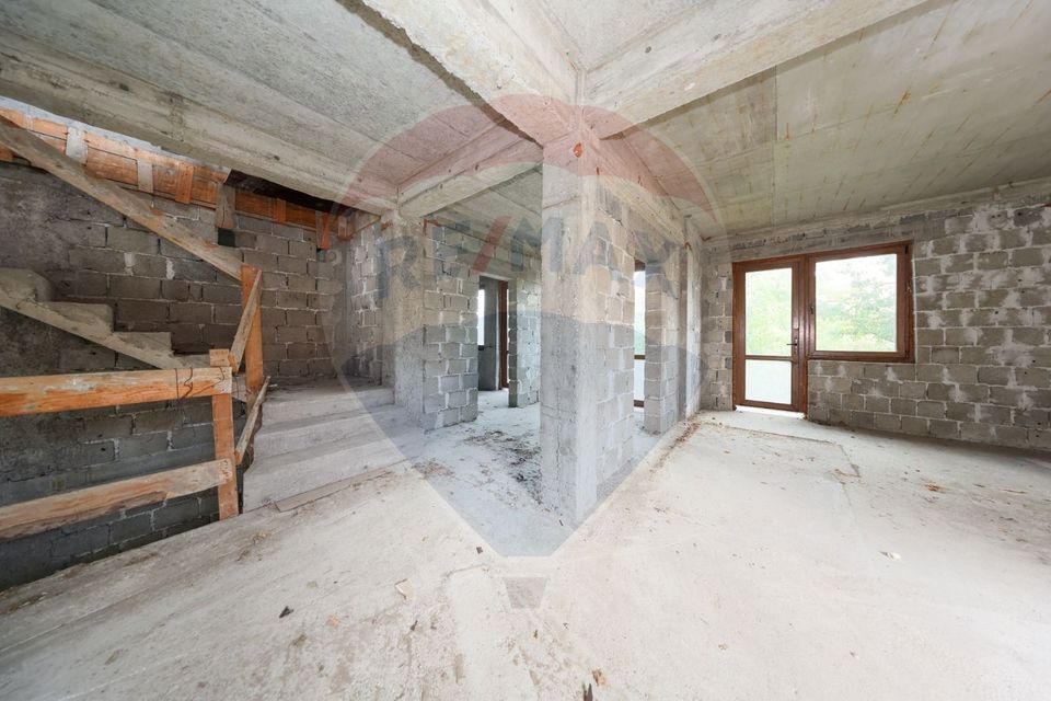 CASA LA ROSU | TOMIS 21 | 325MP | 346MP CURTE | 470 TEREN |ACCES AUTO