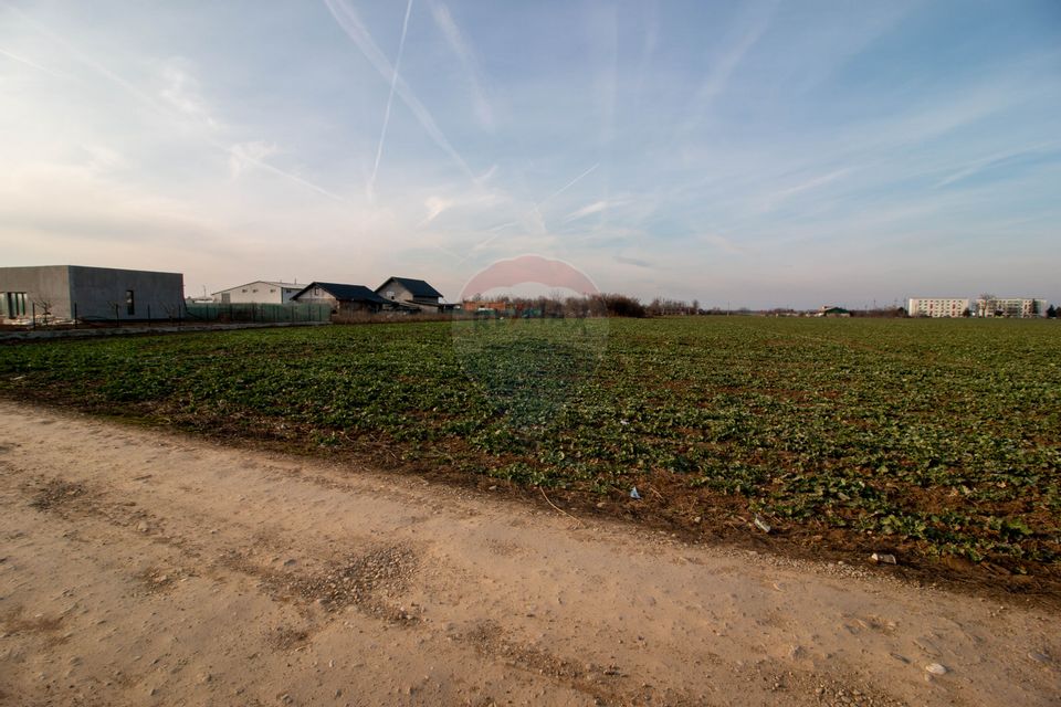 Teren Intravilan de vanzare 21000 mp Balotesti Soseaua Unirii