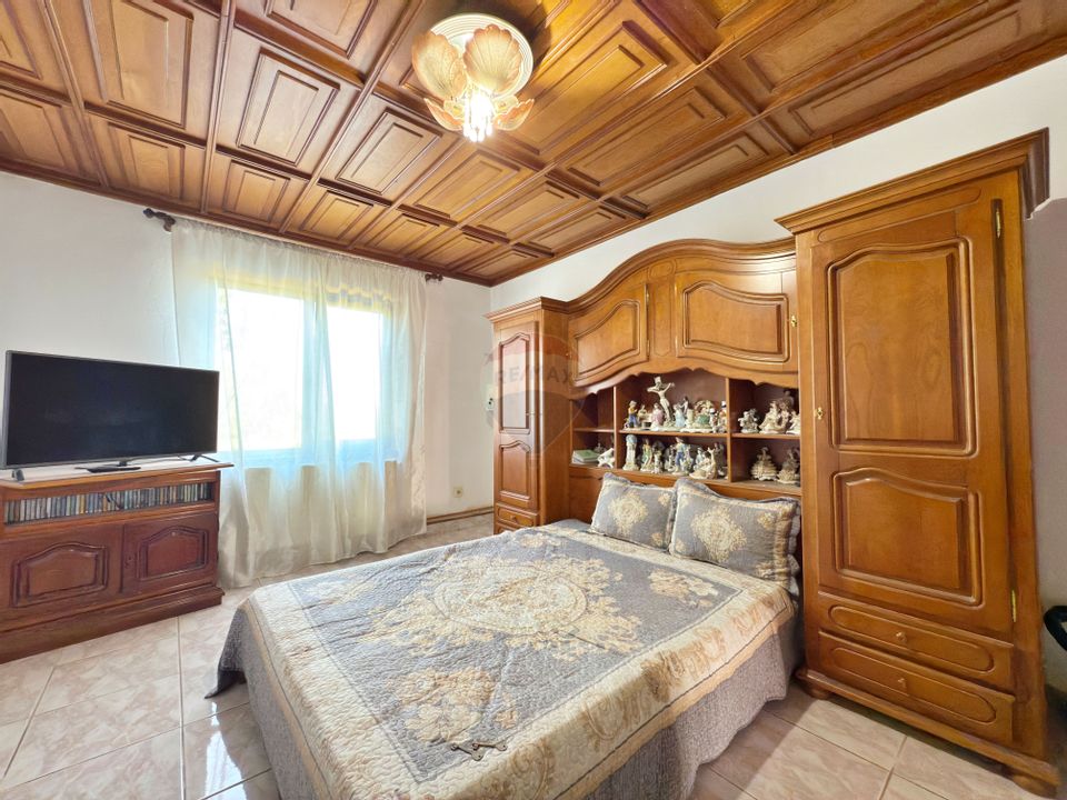 Casă cu 5 camere de vânzare loc. Frumușeni, jud. Arad