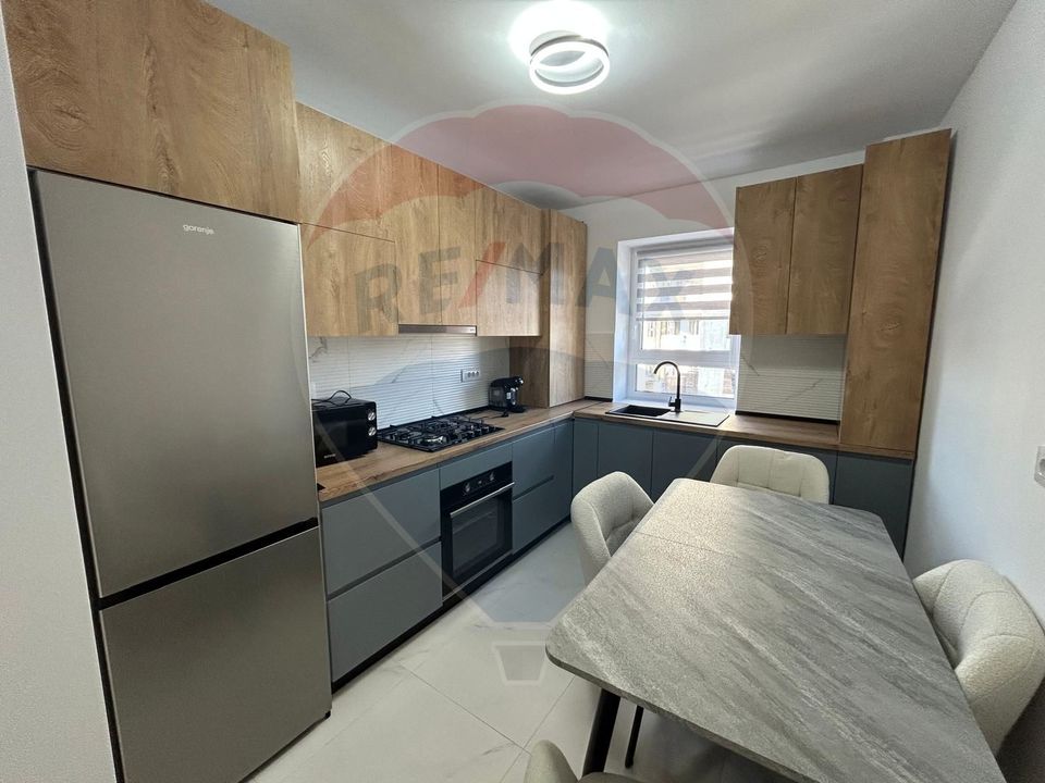 3 room Apartment for rent, Tractorul area