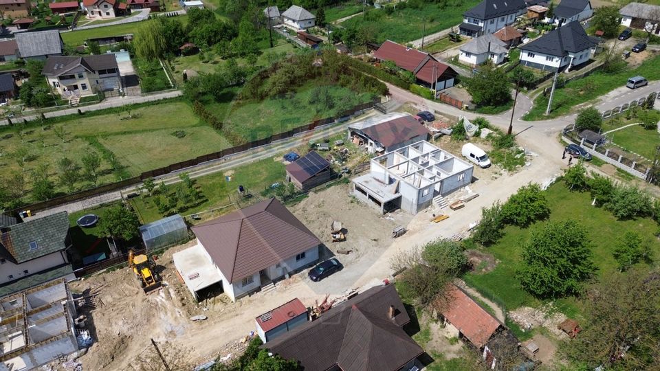 DE VÂNZARE – Casă modernă pe un singur nivel, Tăuții de Sus