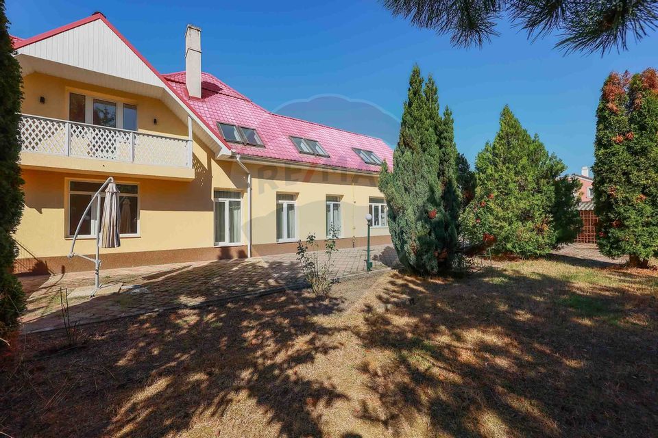 9 room House / Villa for sale, Ultracentral area