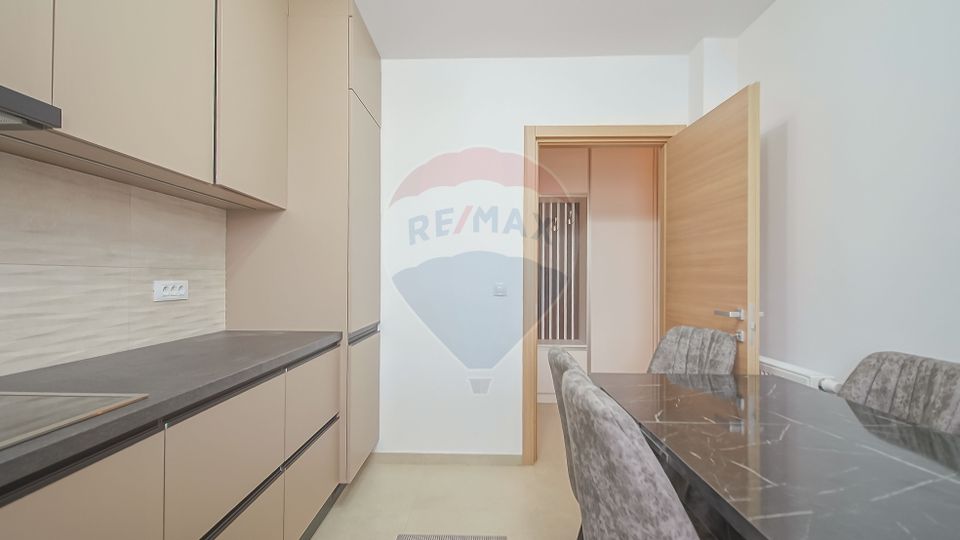 3 room Apartment for rent, Tractorul area