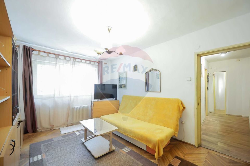 Apartament 3 camere de vânzare, Nufarul, Reabilitat, Apă geotermală