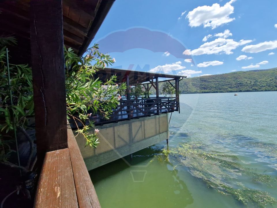 20 room Hotel / Pension for sale