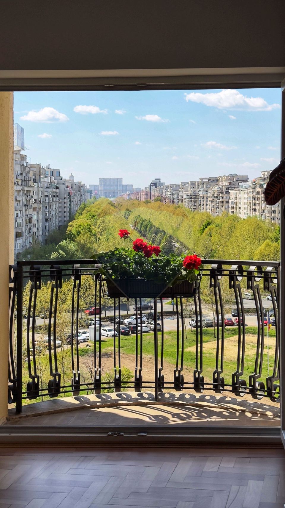 4 Camere Piata Alba Iulia 102 mp vedere Bd. Unirii si Casa Poporului