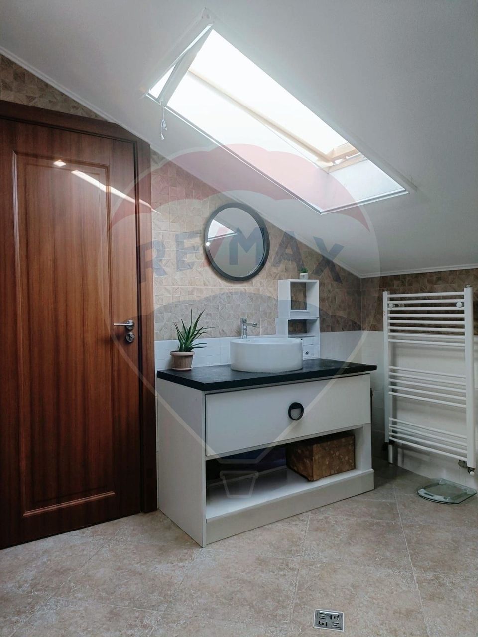 Apartament spatios de 4 camere-138mp utili! Comision 0%