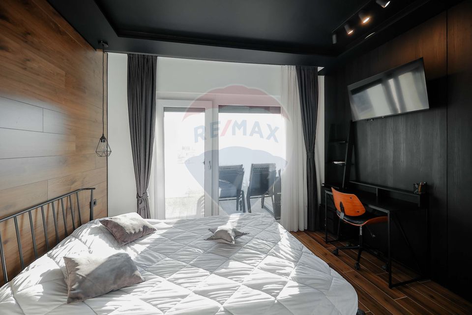 Loft penthouse, 3 rooms, on two levels, with terraces of 108 sqm