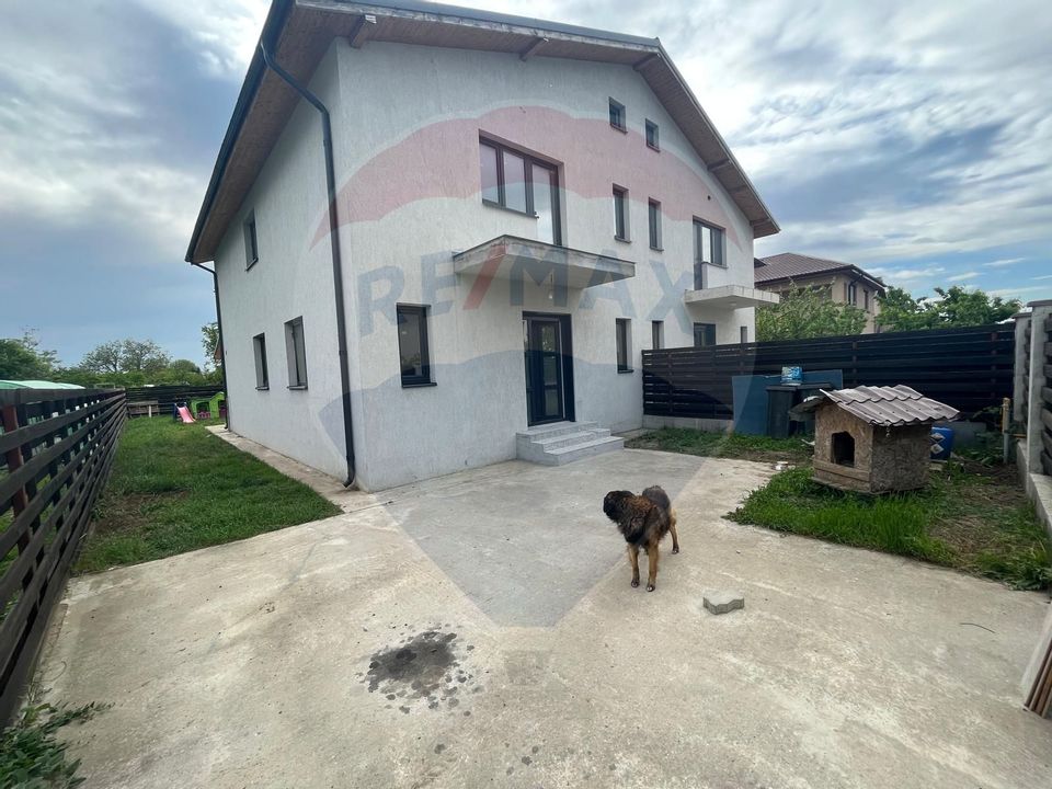 Casă / Vilă | 4 camere | De închiriat | Domnesti