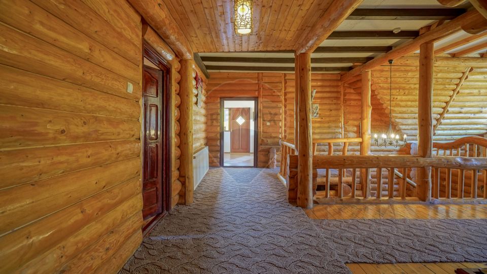 8 room House / Villa for sale