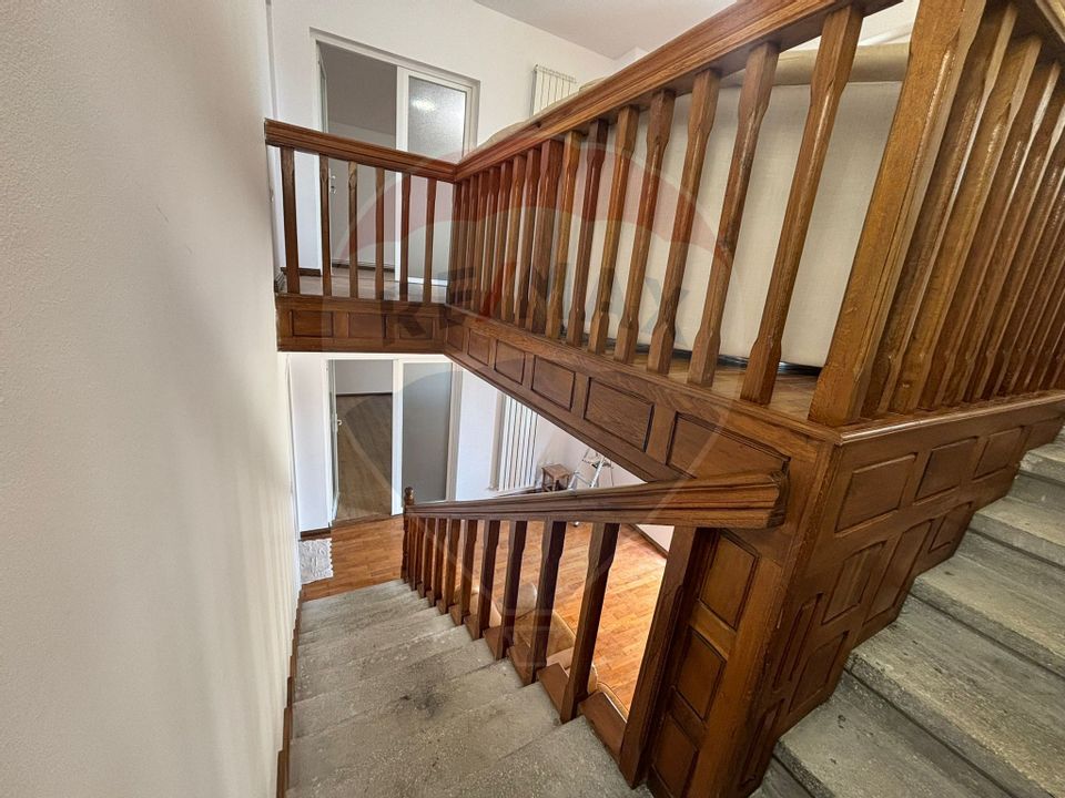 Spațiu Generos de Închiriat – Ideal pentru Birouri, Clinică sau Creșă!