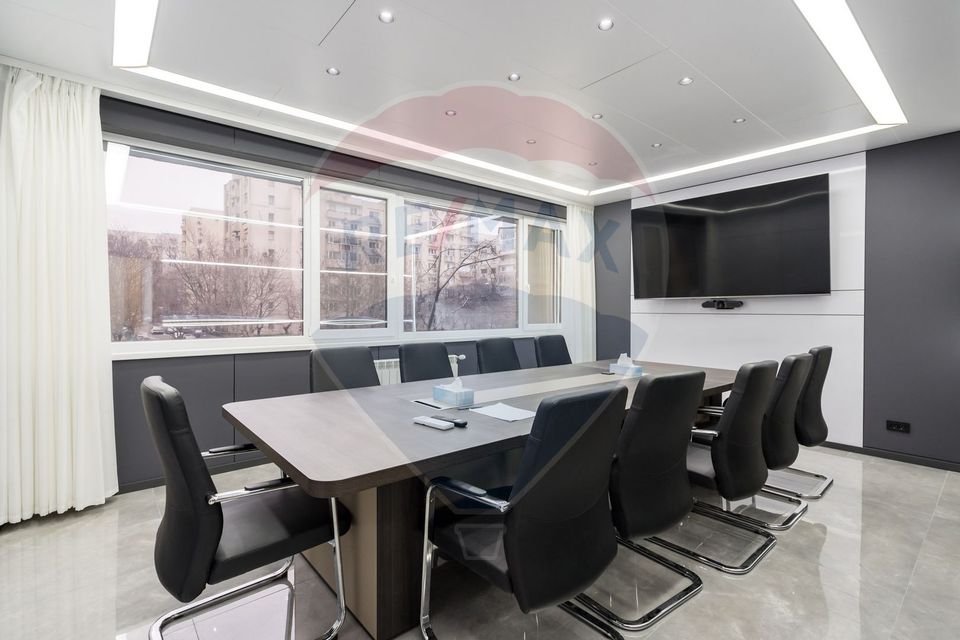 170sq.m Office Space for sale, Timpuri Noi area