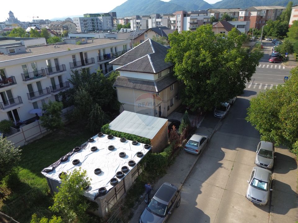 Casă de vânzare sau schimb cu apartament pe bd. R. Ferdinand