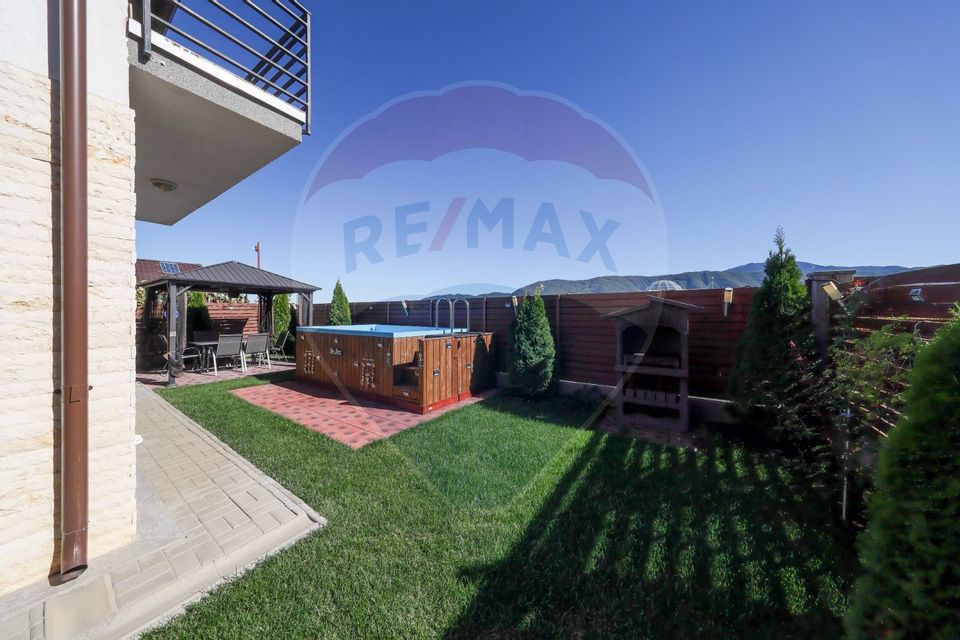 Vila mobilata modern, piscina, zona de interes Ghimbav!