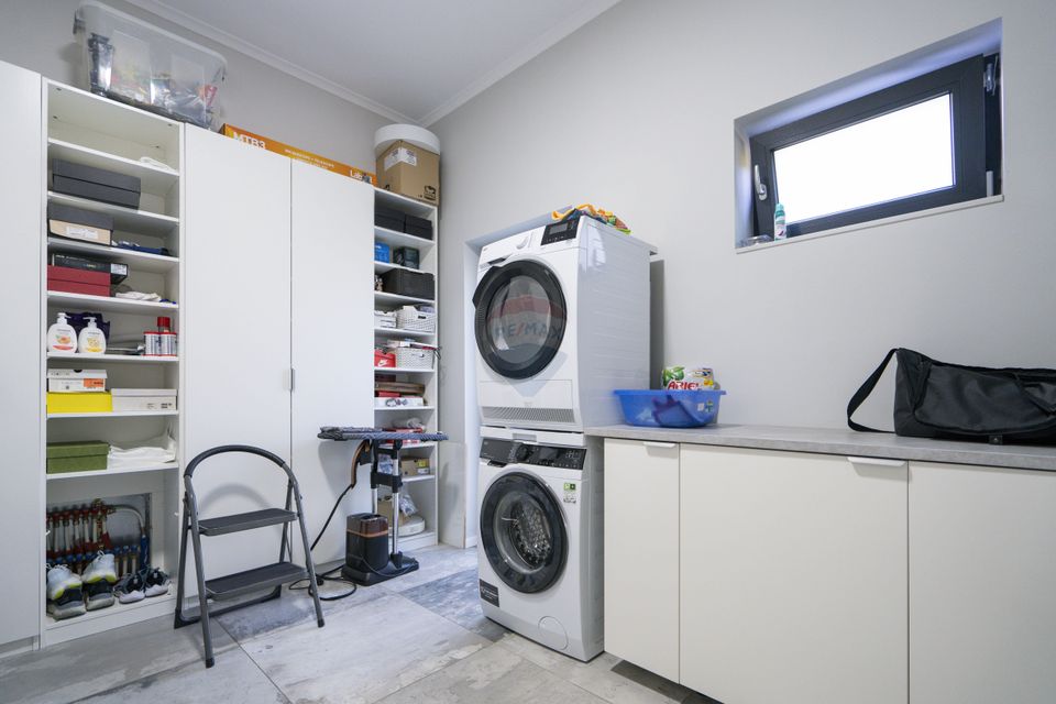 5 room House / Villa for sale, Dealuri Oradea area