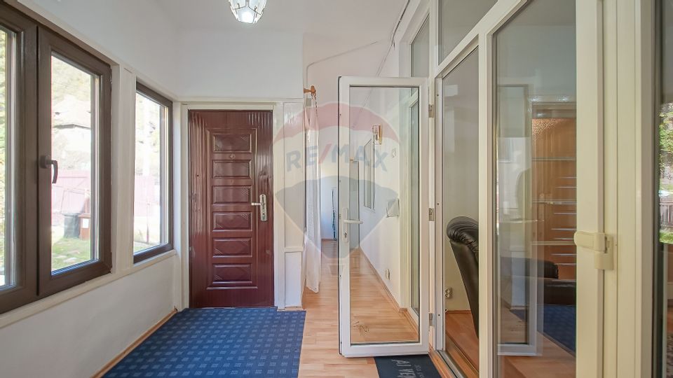 Vilă cu farmec istoric în Bușteni, pensiune sau locuință de vacanță!