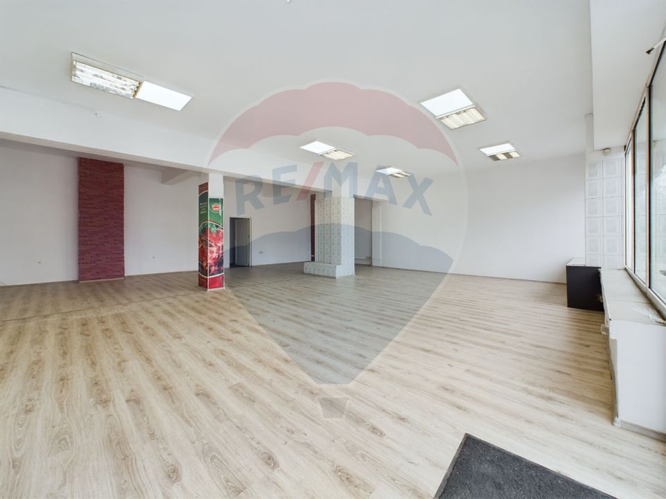 152.78sq.m Commercial Space for rent, Lenin area