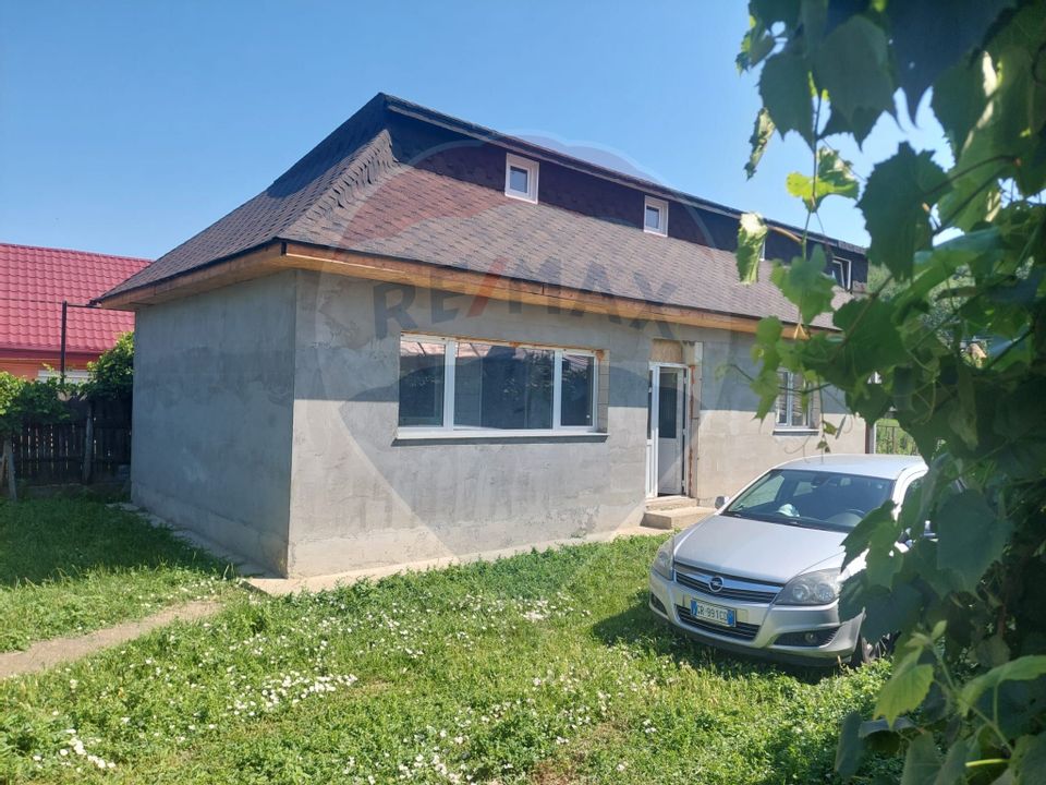 Casa noua de vanzare in Podoleni Neamt