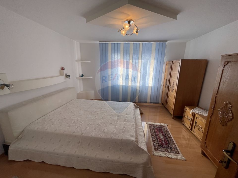 11 room House / Villa for sale