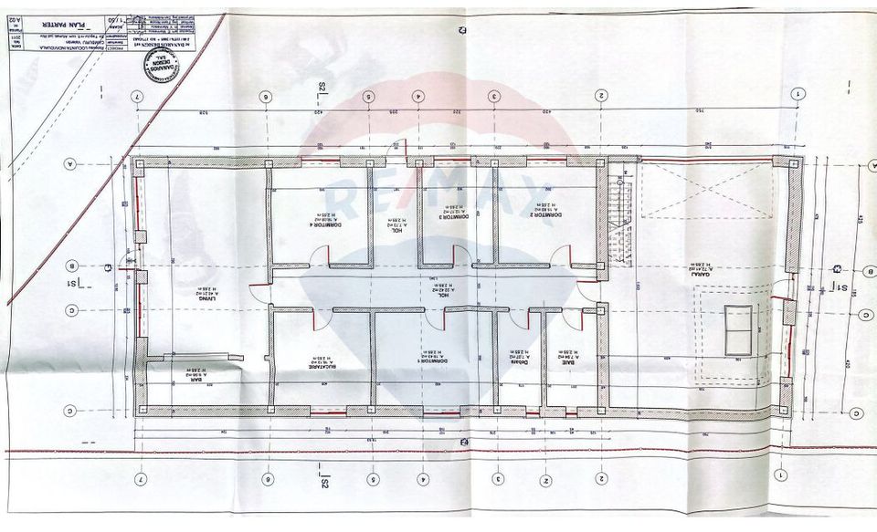 Casă spațioasă 6 camere, 2 băi, garaj spatios și terasă