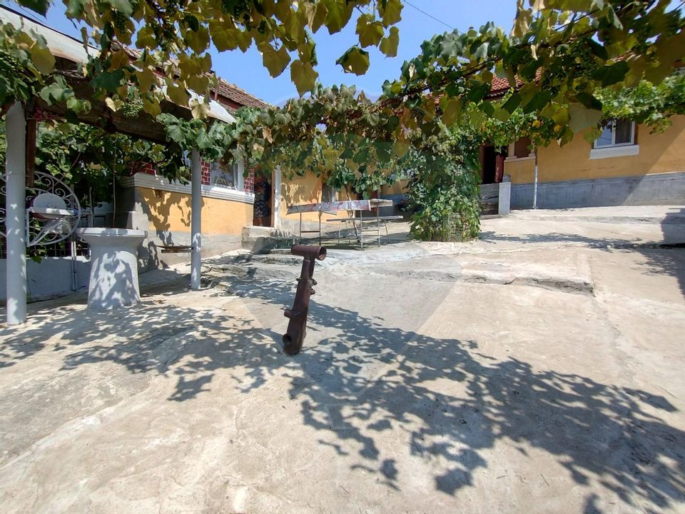 4 room House / Villa for sale