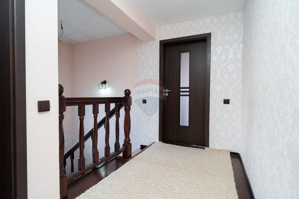 4 room House / Villa for sale