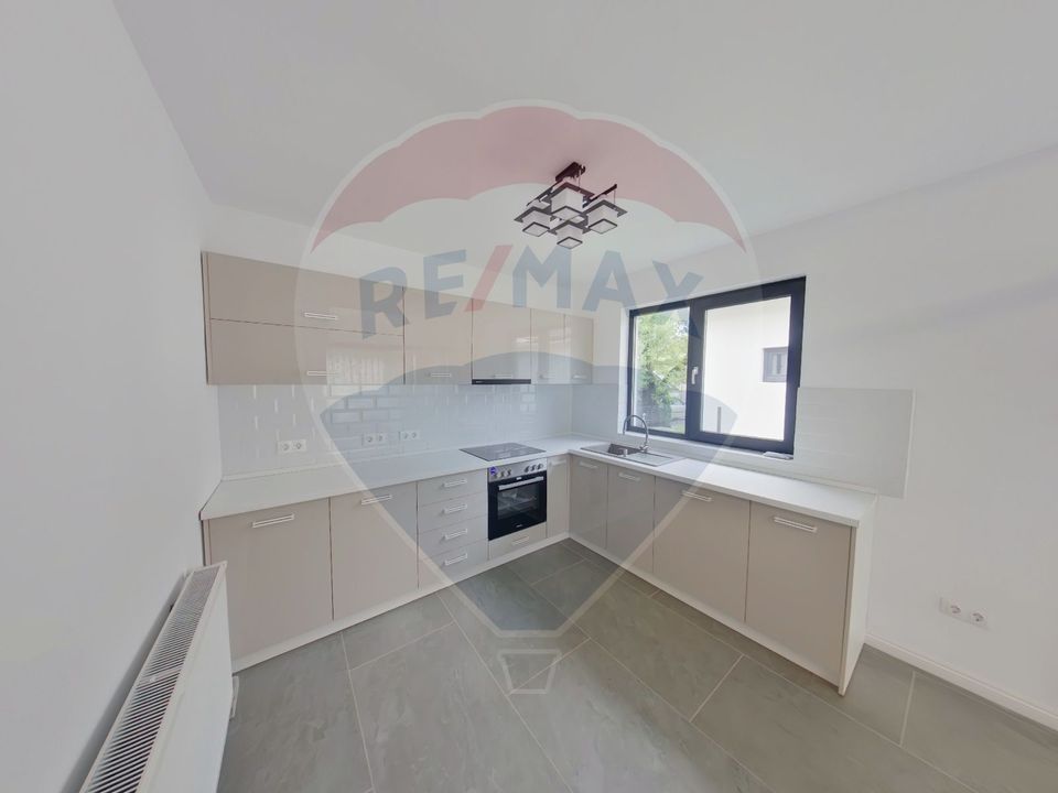 4 room House / Villa for sale, Nord-Est area