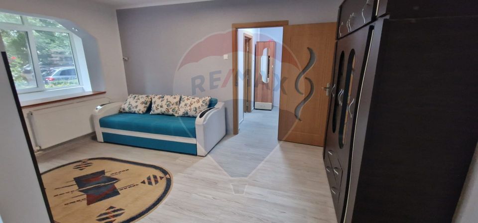 Apartament cu 2 camere semidecomandat, strada Avram Iancu, PARTER