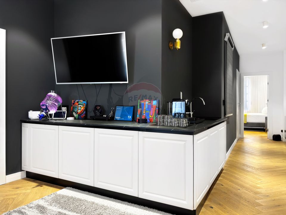 Vedere directă spre Piața Unirii, finisaje lux, apart. chirie, 97.6 mp